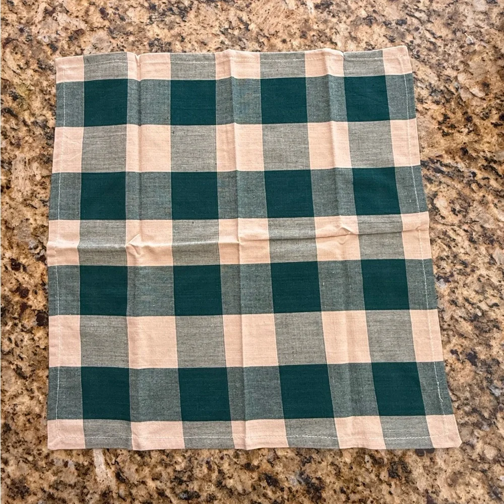 Green and White Plaid Napkins…never used!